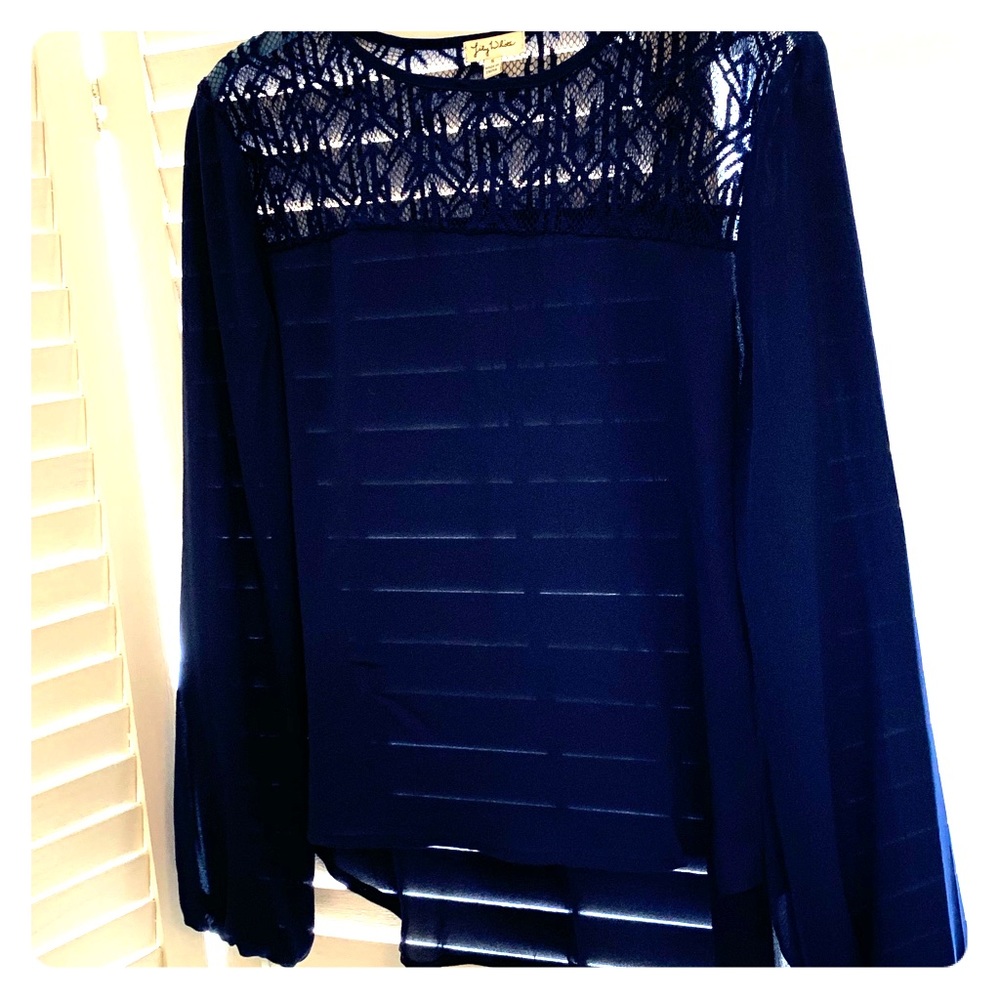 Women’s Blouse